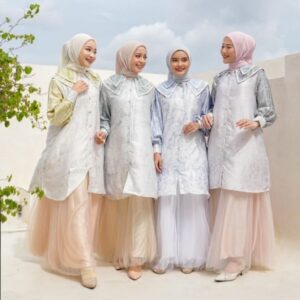 Alesha Long-sleeved Blouse T-8