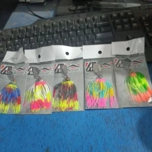 soft lure Chatterbait + soft lure 8cm umpan kesting